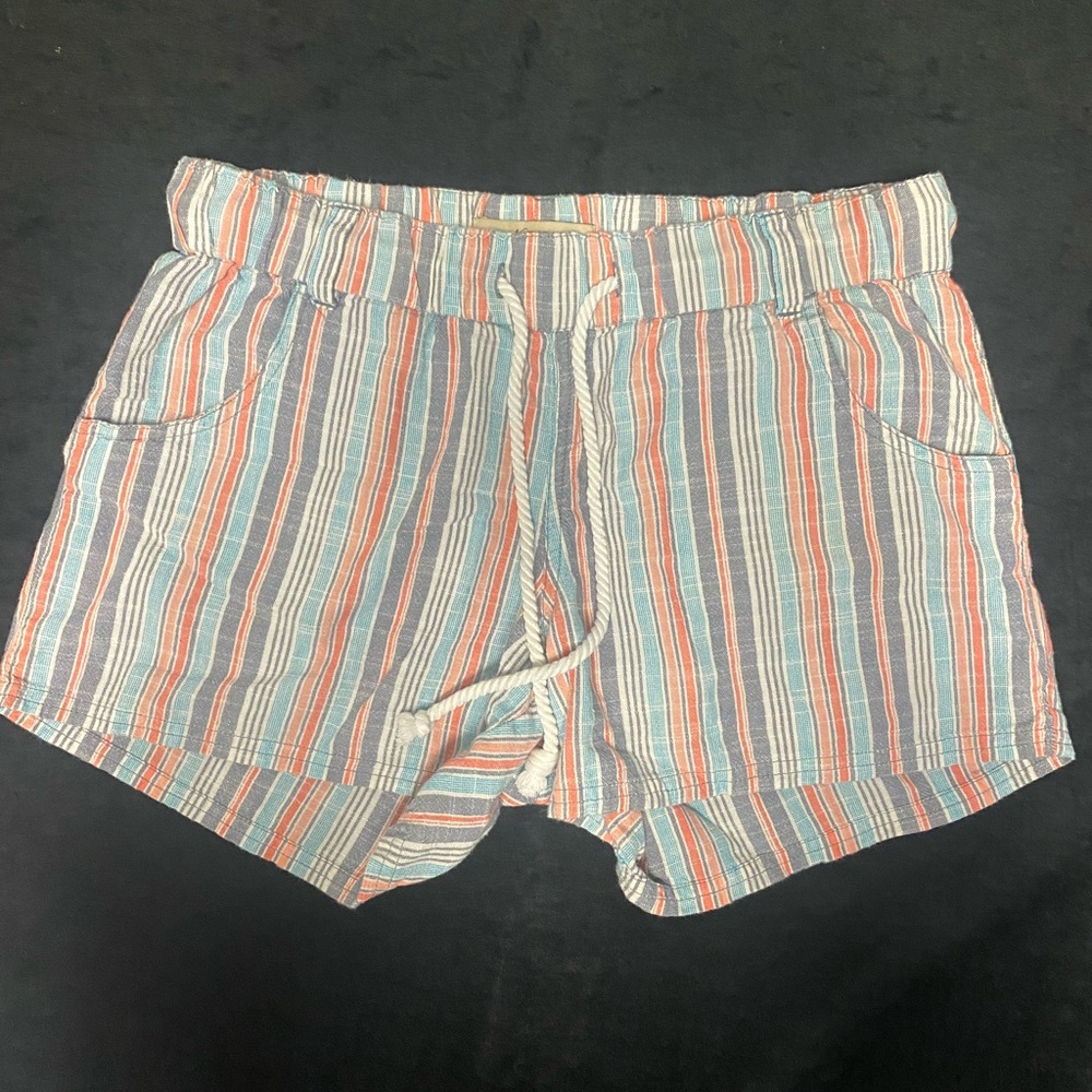 Natural Reflections shorts